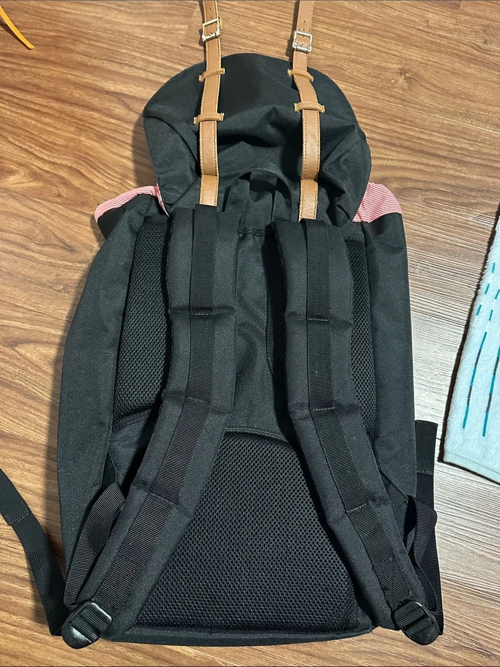 Herschel Supply Company classic black